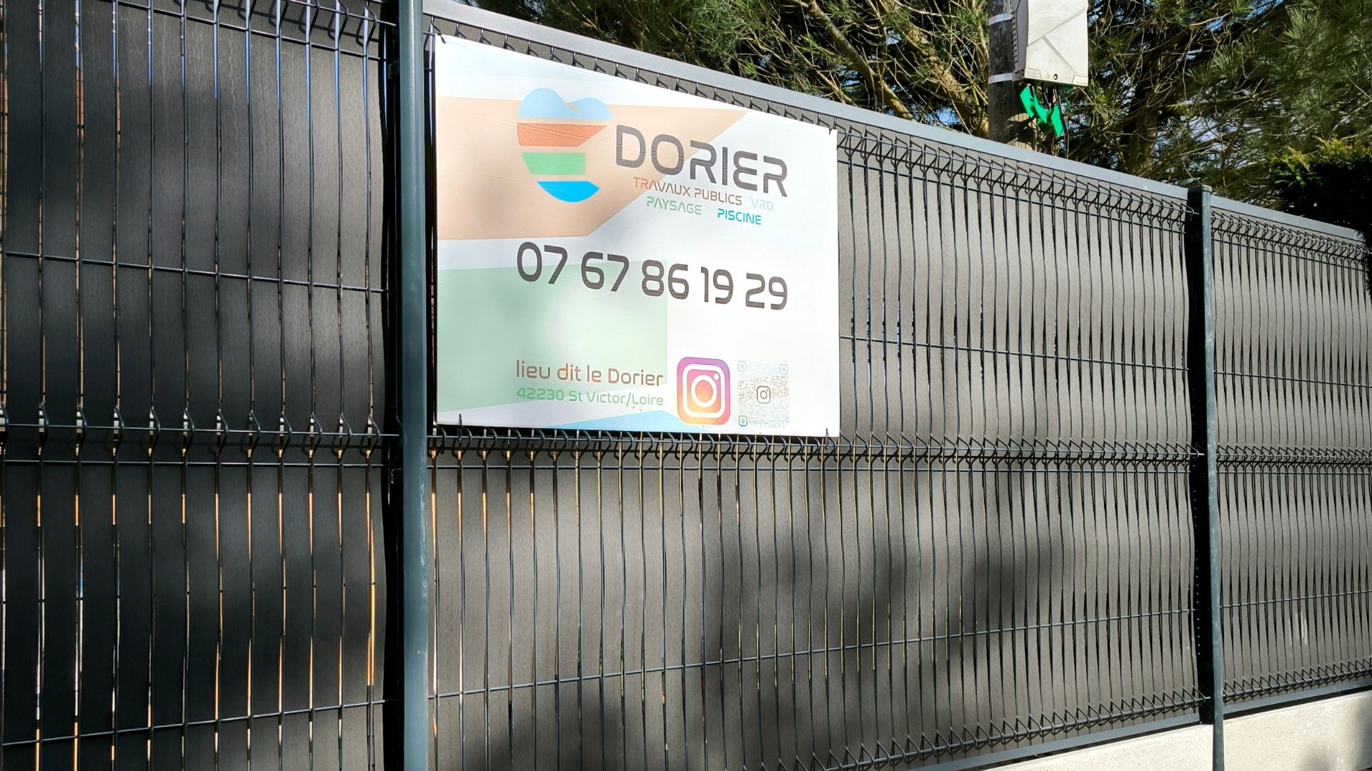 Pose de clôture réalisée par Dorier TP & Paysage